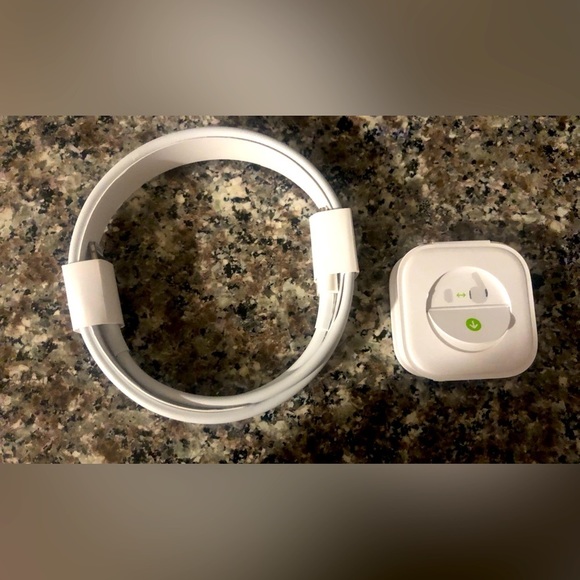 Apple Other - Airpod pro ear piece plus USB-C lightening cable NWT